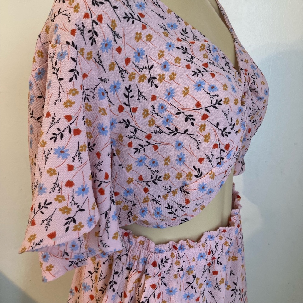 Floral Summer Top and Bottoms Set size 4